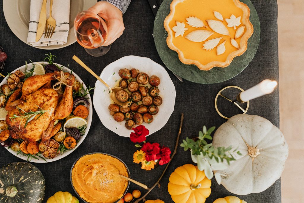 How to Enjoy Thanksgiving and Stay Healthy in the Coronavirus Pandemic